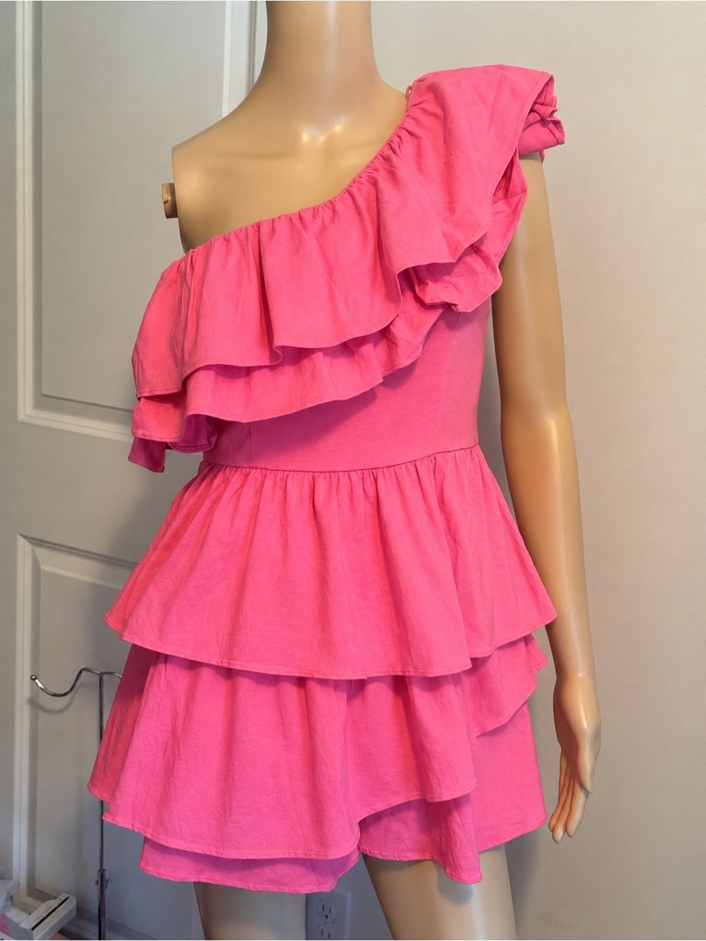 DO+BE One Shoulder Ruffle Romper - Picture 4 of 5
